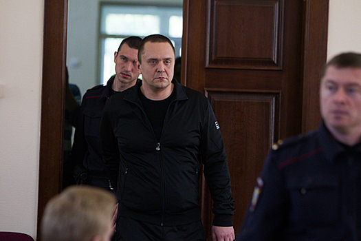 Сбивший насмерть двух девушек Кривченко вышел на свободу