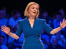 The Guardian: МИД Британии резко увеличило траты на бары и отели при правлении Трасс