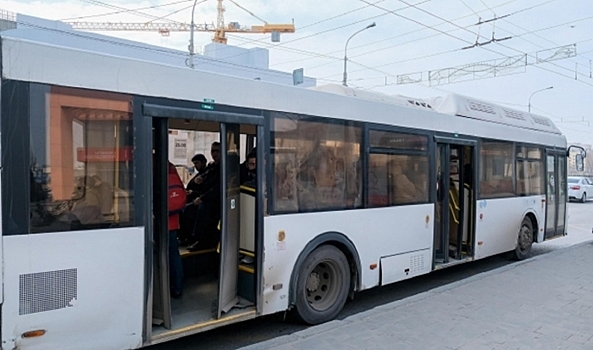 Жестокое избиение пассажира автобуса попало на видео в Волгограде