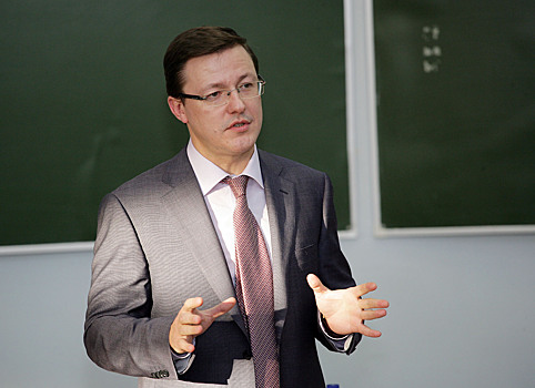 Дмитрий Азаров обсудил с ректорами вузов "Инженерию будущего"