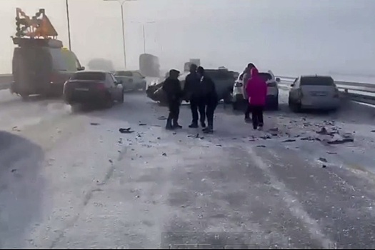 На трассе в Ростовской области произошло ДТП с участием семи машин