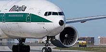 Самолет Alitalia совершил экстренную посадку в Японии