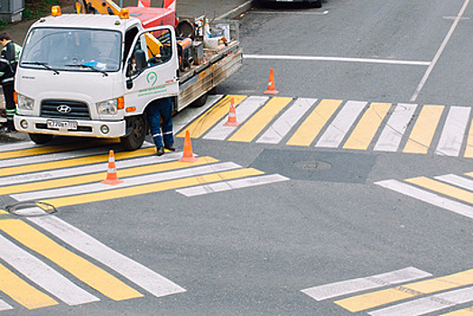 Пятнадцать пешеходных переходов организовали по заявкам москвичей за полгода