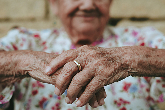 100-летняя женщина поделилась секретом долголетия