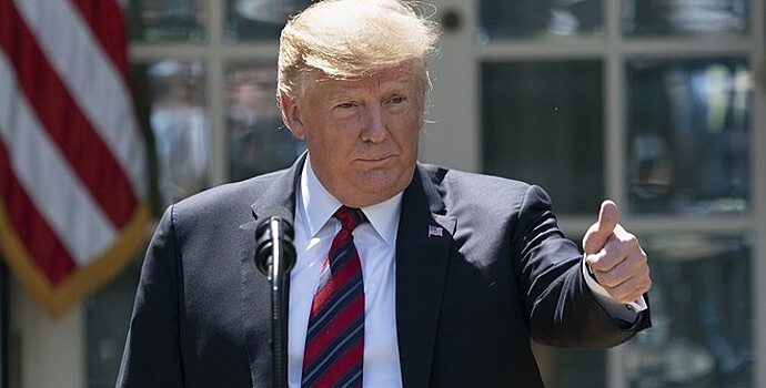 Трамп назвал первый разговор с Зеленским волнующим