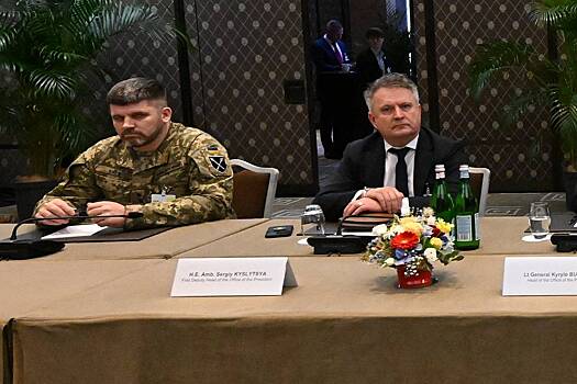 Начальник Генштаба ВСУ пришел на переговоры в Женеве в камуфляже