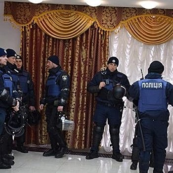 "Национальные дружины" прорвались на сессию Николаевского облсовета