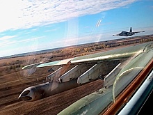 Двойной удар: кадры парных ракетных пусков Су-25 по целям в зоне СВО
