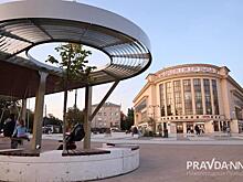 Опубликованы фото нового сквера перед Автозаводским универмагом