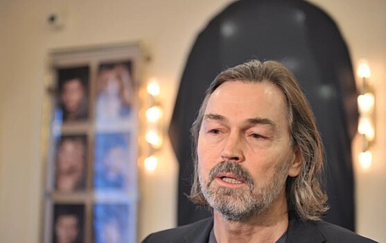 Москвичи отреагировали на работы Никаса Сафронова на стенах «Мосфильма»