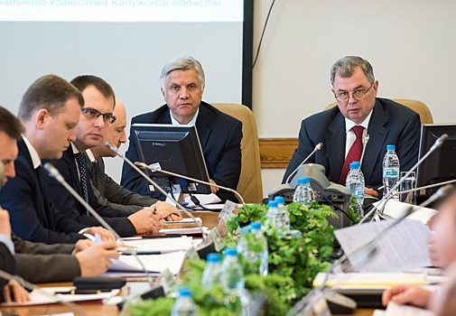Более 4 млрд рублей задолжали калужане за природный газ и электричество