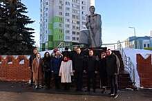 У памятника на Синявинской улице прошла акция памяти
