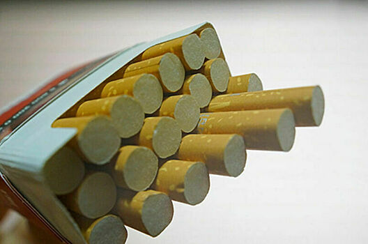Госдума повысила штрафы за немаркированные табак и алкоголь