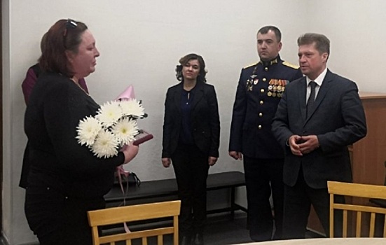 В Волгоградской области орден Мужества погибшего в спецоперации военного вручили его матери