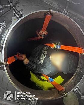 Уклонист хотел пересечь границу в цистерне с маслом и не ускользнул от правосудия