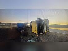 Водитель большегруза доставлен в больницу после ДТП