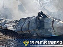 Открытое горение ангара ликвидировано во Владивостоке на площади 450 "квадратов"