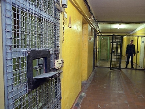 В российских тюрьмах здоровые быстро становятся больными, а больные – умирают