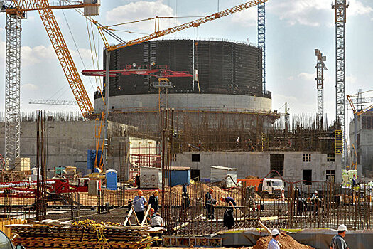 Росатом обсуждает с Белоруссией строительство еще одной АЭС