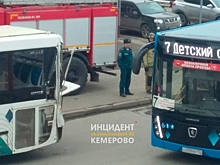 Две девочки-подростка и женщина пострадали в ДТП с автобусами в Кемерове