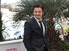 Бывшая жена актера из "Мстителей" заявила, что он угрожал убить ее и себя