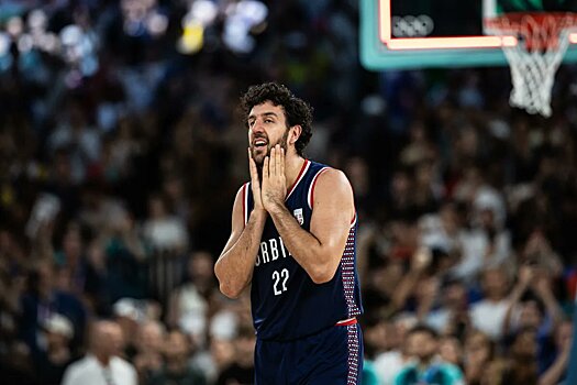 «Фенербахче» вышел из гонки за Василие Мицича