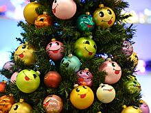 Малышева рассказала, как правильно украсить елку