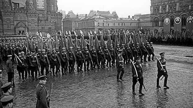 Историк рассказал, как шили парадную форму в 1945 году