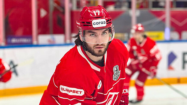 Морозов не полетел со «Спартаком» на выездную серию. Клуб не получил документы о сокращении дисквалификации форварда (ТАСС)