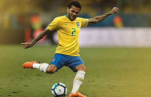 Сборная Бразилии по футболу представила форму на ЧМ-2018 - Рамблер/спорт