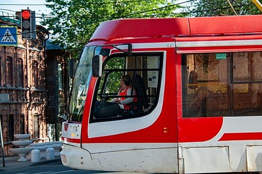 В Петербург приехали трамваи с элементами искусственного интеллекта: как они устроены