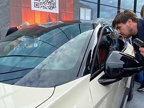 Новые кроссоверы и внедорожники: какие отечественные авто представили на ПМЭФ-2025
