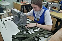В Зеленограде работает несколько цехов организации «Золотые руки ангела», в которых шьют носилки