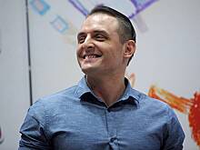 Аскольд Запашный выразил слова поддержки пришедшим на пункт отбора на военную службу по контракту