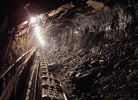 Обвал на руднике в Приморье: спасатели ищут горняка