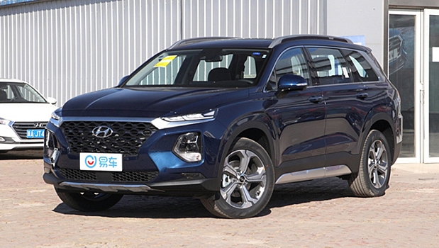 «Растянутый» Hyundai Santa Fe 2019 с кнопками вместо рычага КПП доступен для заказов