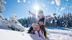 Как весело провести новогодние праздники и не потратить лишнего: 6 советов