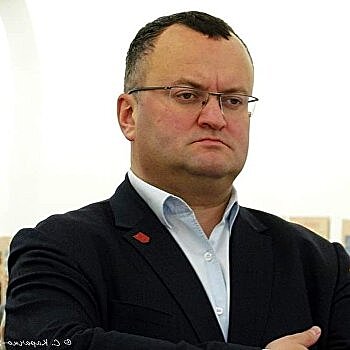 Черновцы опять без головы, но с секретарём