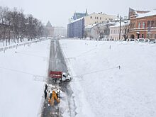 Зеленский съезд открыли после уборки снега