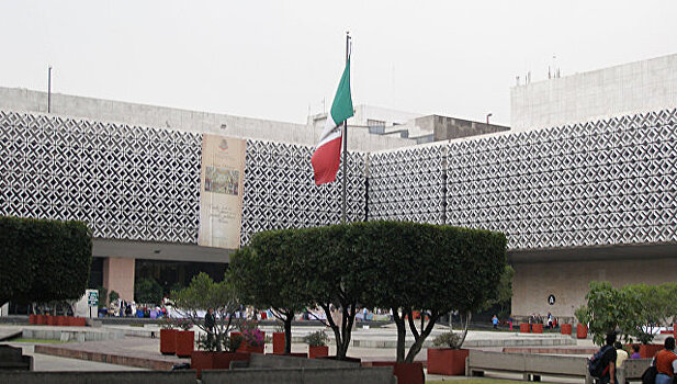 ЦБ Мексики повысил ставку рефинансирования почти до рекордного уровня