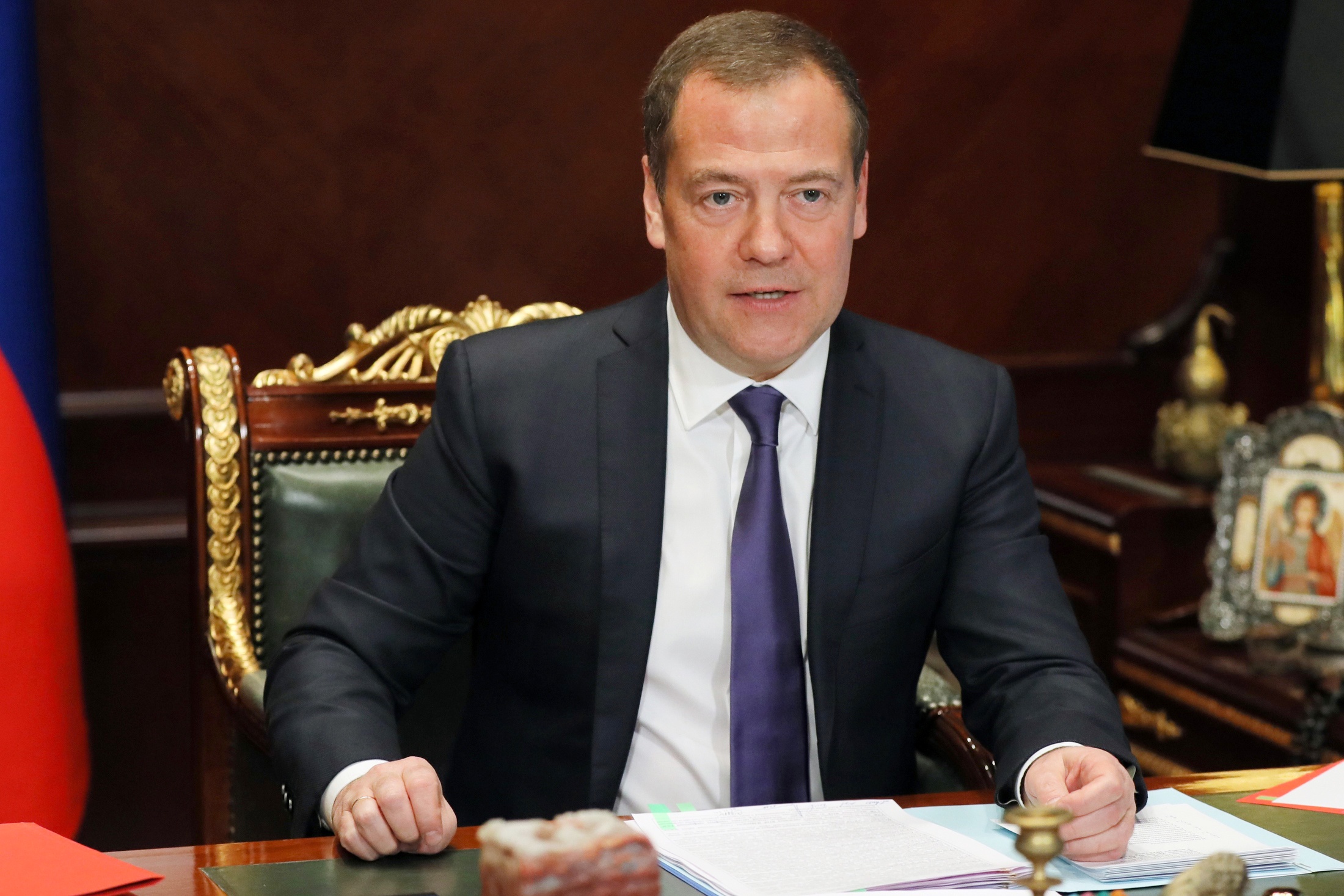 Медведев: Россия готова говорить об Украине только с теми, кто готов к общению