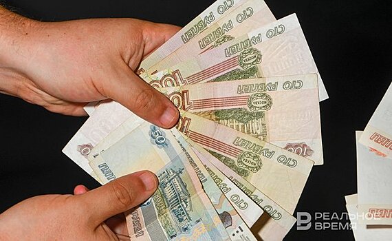 В Саратовской области растет число выданных «займов до зарплаты» при их снижении по России