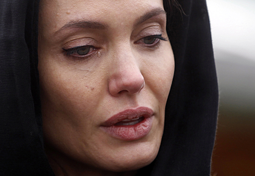 Брэда Питта не тронули слезы Анджелины Джоли