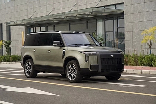 Новый внедорожник Stone 01 от BAIC выглядит клоном Defender и Range Rover