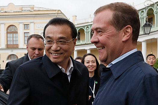 Дмитрий Медведев и Ли Кэцян обсудят совместные проекты России и Китая
