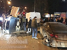 В Ростове после столкновения с Opel перевернулся Mercedes-Benz
