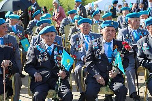 В Киеве выплаты ко Дню Победы получат ветераны и участники "майдана" и операции в Донбассе