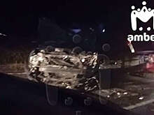 Mash: в Калининградской области легковушки и грузовик столкнулись в жестком ДТП