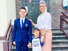 Жена и дети Стаса Костюшкина устроили ему сюрприз на расстоянии