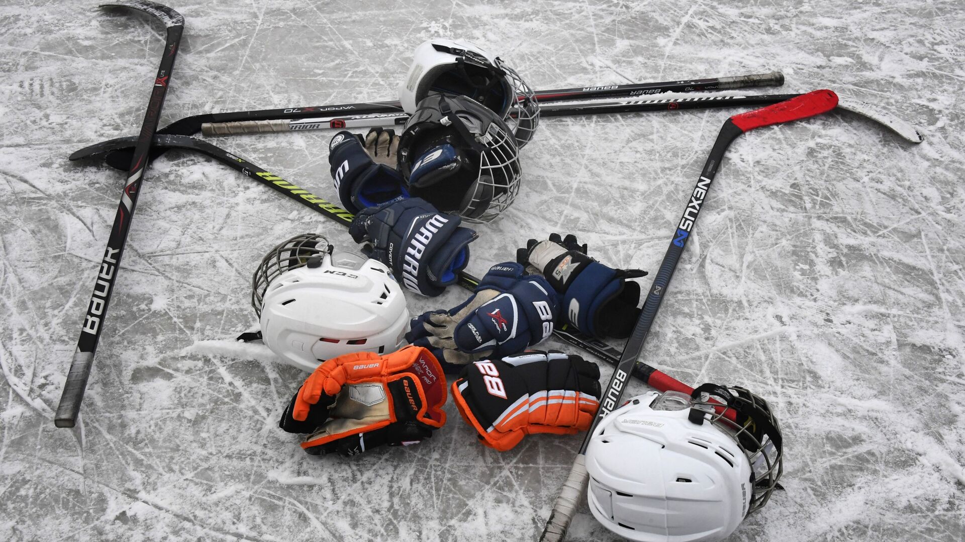 В Прикамье подросток умер после тренировки по хоккею
